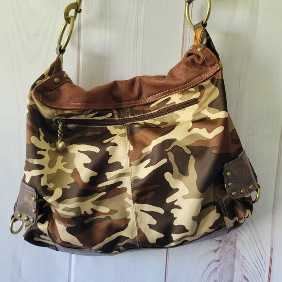 Kathy Van Zeeland Brown Camouflage Shoulder Bag.  Hobo Style camo print purse - Picture 4 of 16